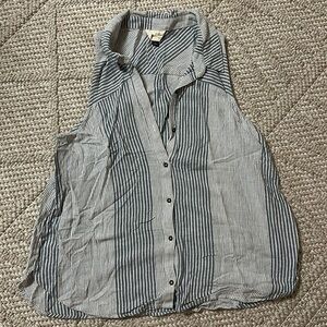 Perfect for summer. Linen blend